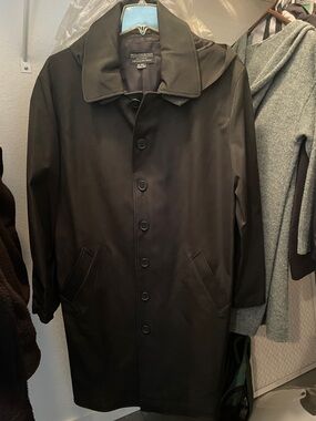 Delta Air Lines Trench Coat - Men’s 46R